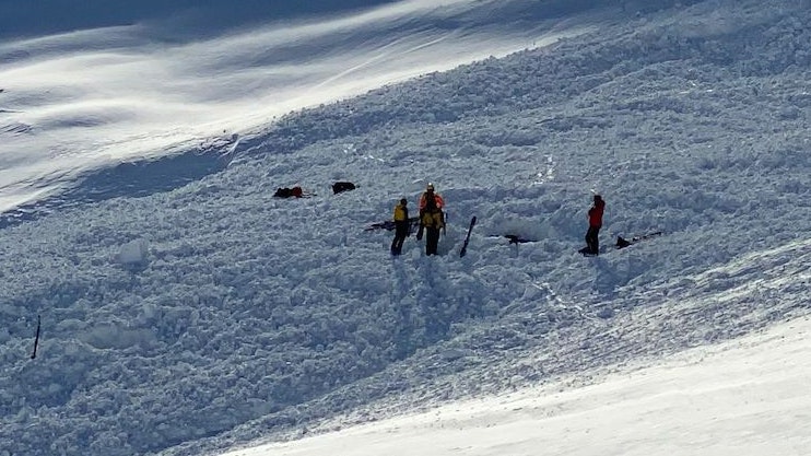 Heute.at - Toter bei Lawinenabgang neben Skipiste in Ischgl