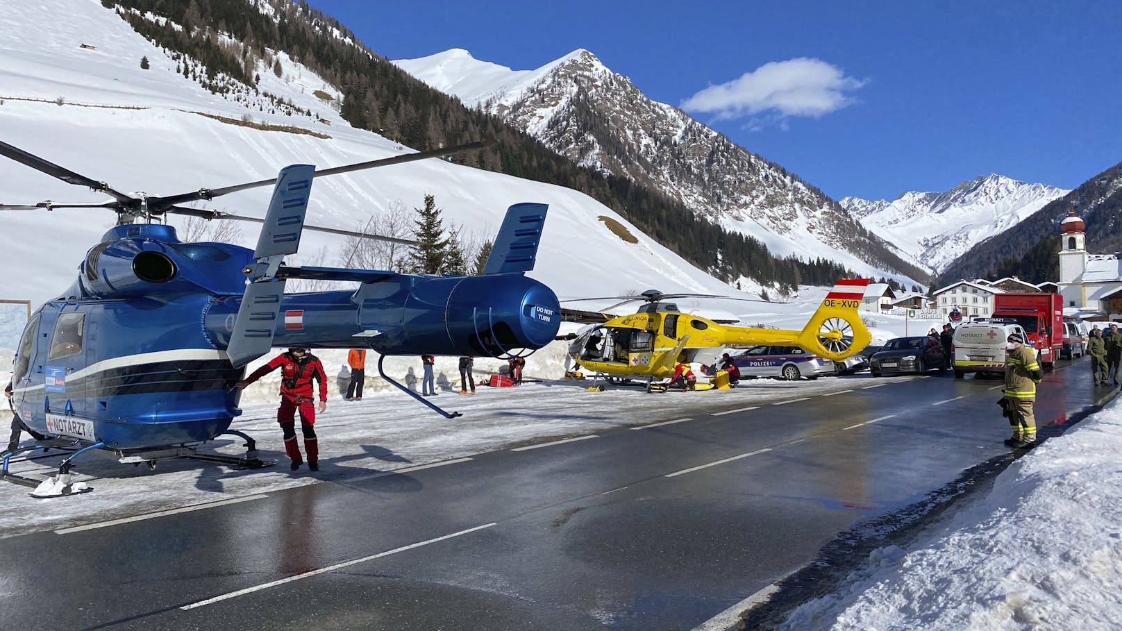 In Tirol ist am Samstag nach einem Lawinenabgang in Schmirn  unterhalb der Gammerspitze eine Person ums Leben gekommen.