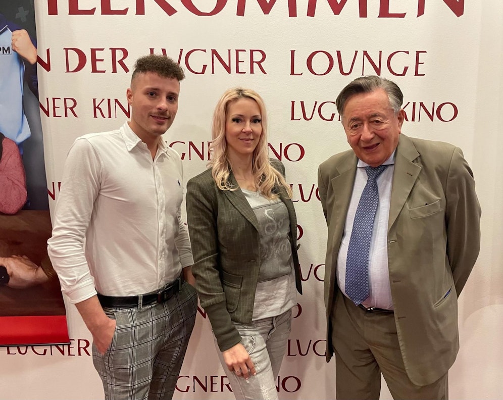 Am Samstag trafen sich Johannes Höfinger, Simone Reiländer und  Richard Lugner – nun ist der Baumeister positiv auf Corona getestet 