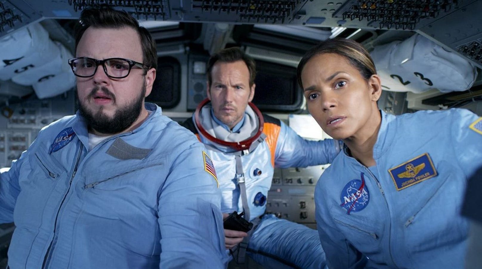 John Bradley, Patrick Wilson und Halle Berry in Roland Emmerichs 'Moonfall'.