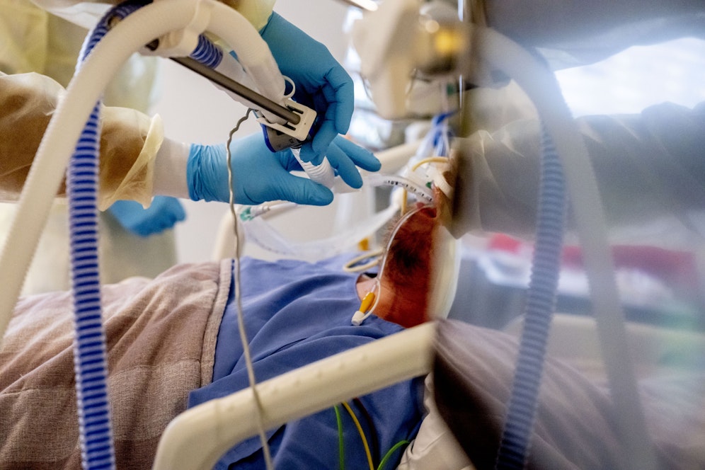 In den Spitälern könnte Omikron für eine Entspannung sorgen.&nbsp;