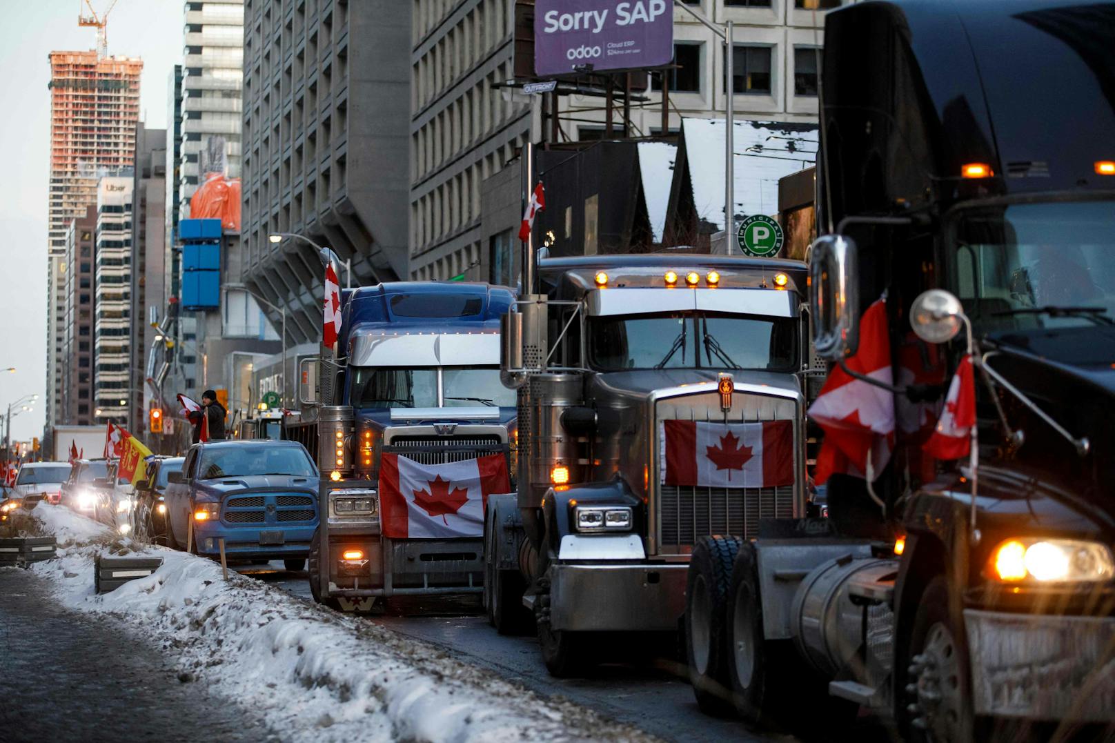 Ottawas Bürgermeister Jim Watson hat wegen den andauernden Protesten von Lkw-Fahrern den Notstand ausgerufen.