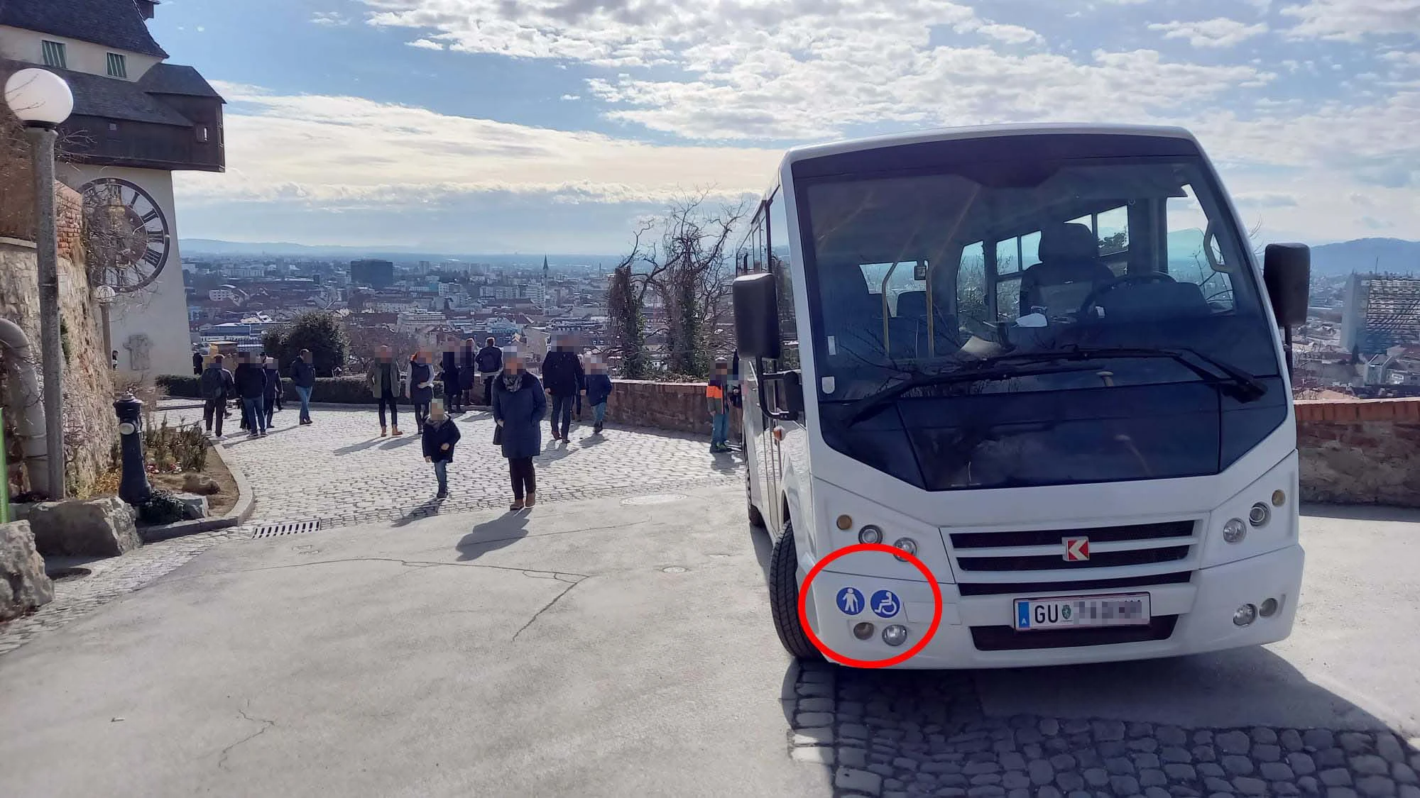 Der Bus am Berg wäre nur für Behinderte