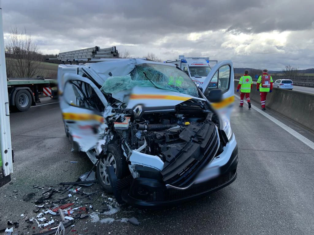 Bilder vom Unfall auf der A1.