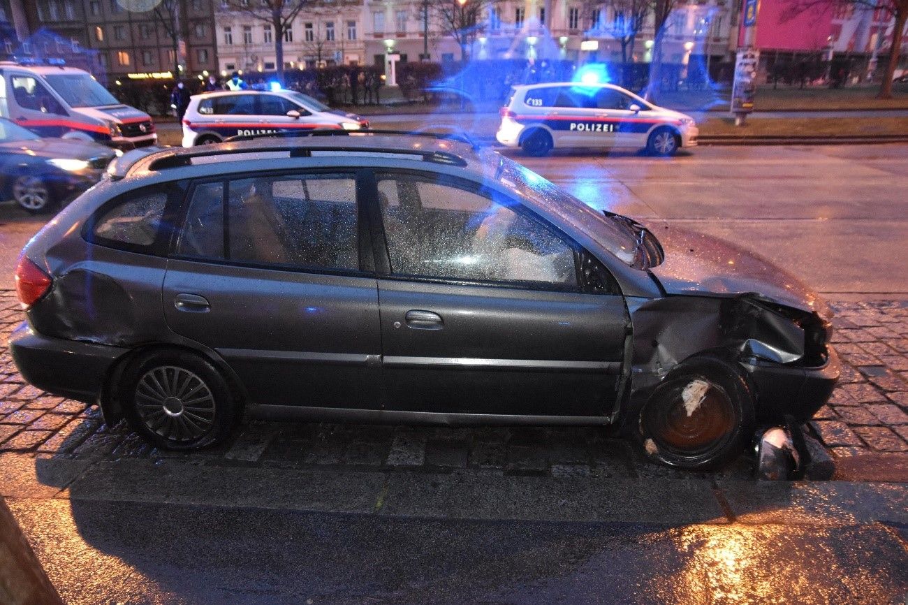 Der 46-jährige Lenker wurde festgenommen.