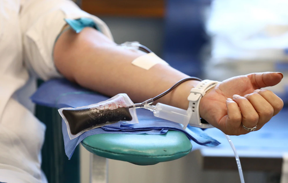 Die Eltern verangen ausschließlich Blut von Ungeimpften für die Operation ihres kleinen Sohnes.&nbsp;