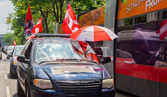 Am Freitag rufen Impf-Gegner zum Protest auf Wiens Straßen auf. Archivbild vom 05.06.2021