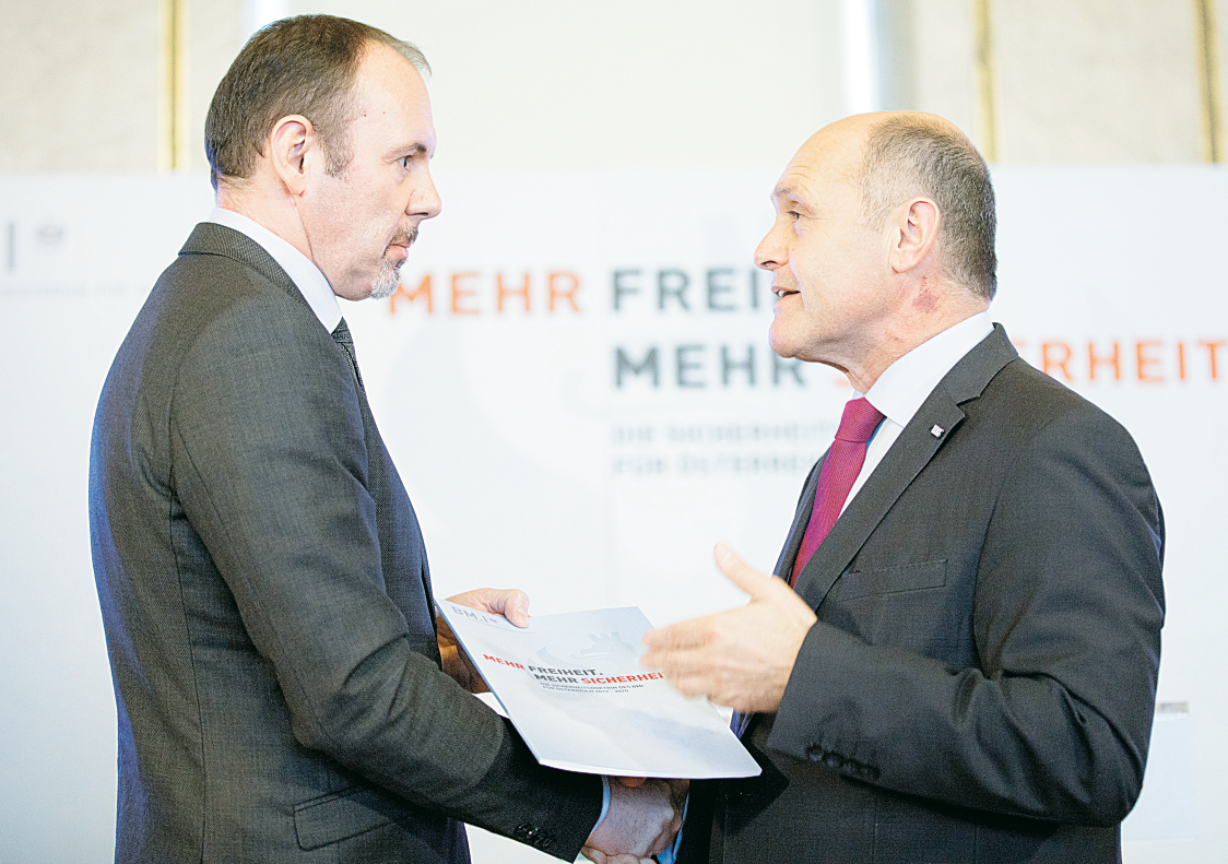 Kloibmüller und Sobotka mit Erklärungsbedarf