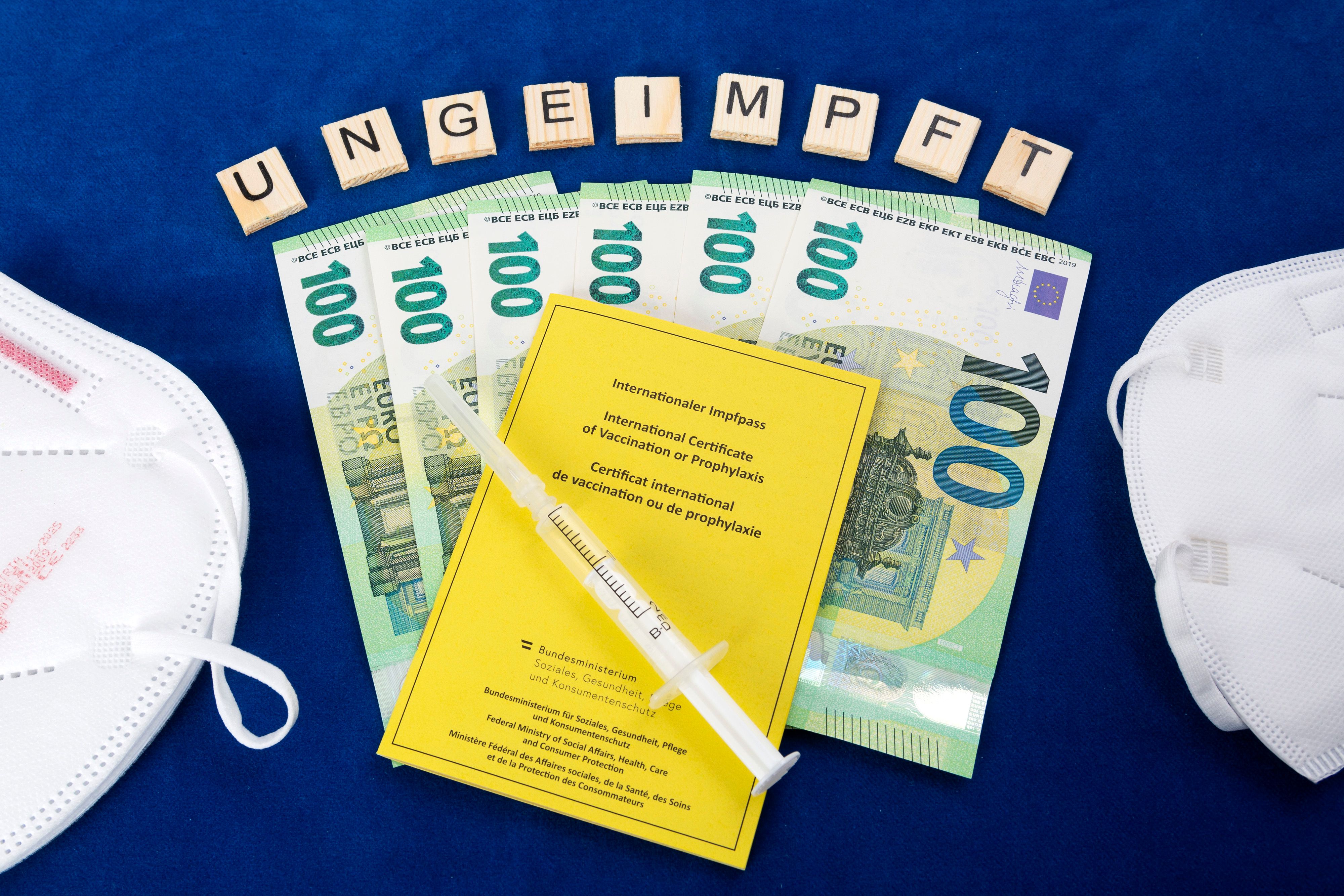 Für 600 Euro werden allfällige Impfpflicht-Strafen angefochten.