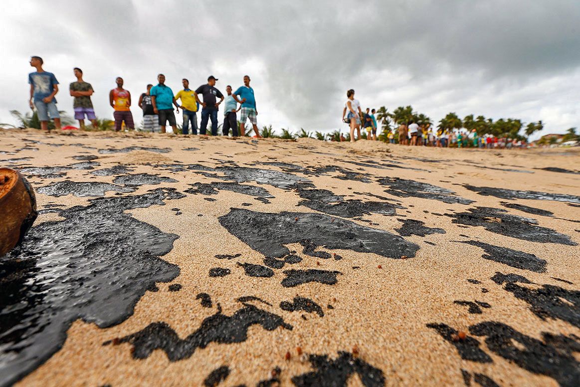 Im Norden Brasiliens sind die Strände seit einigen Tagen von Ölklumpen übersät. (Archivlbild)