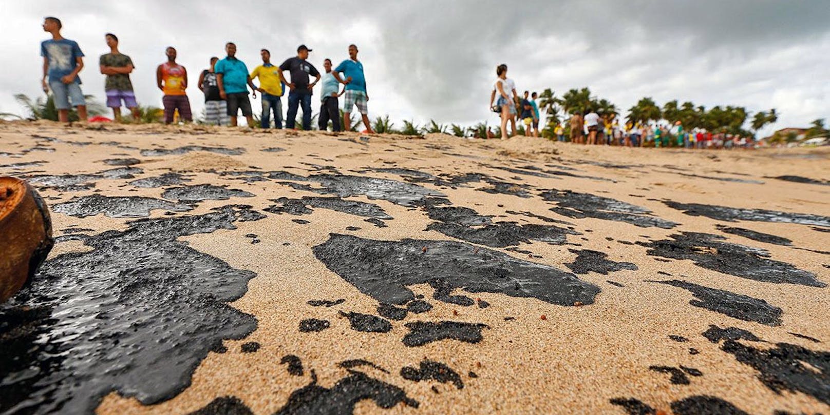 Im Norden Brasiliens sind die Strände seit einigen Tagen von Ölklumpen übersät. (Archivlbild)