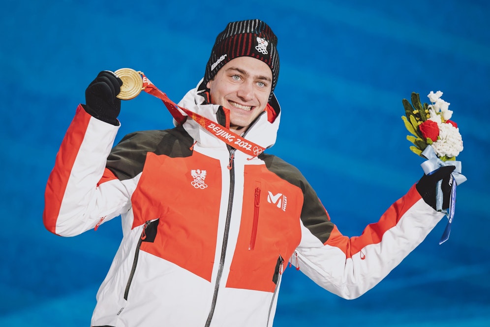 Alessandro Hämmerle gewinnt Gold im Snowboard-Cross.