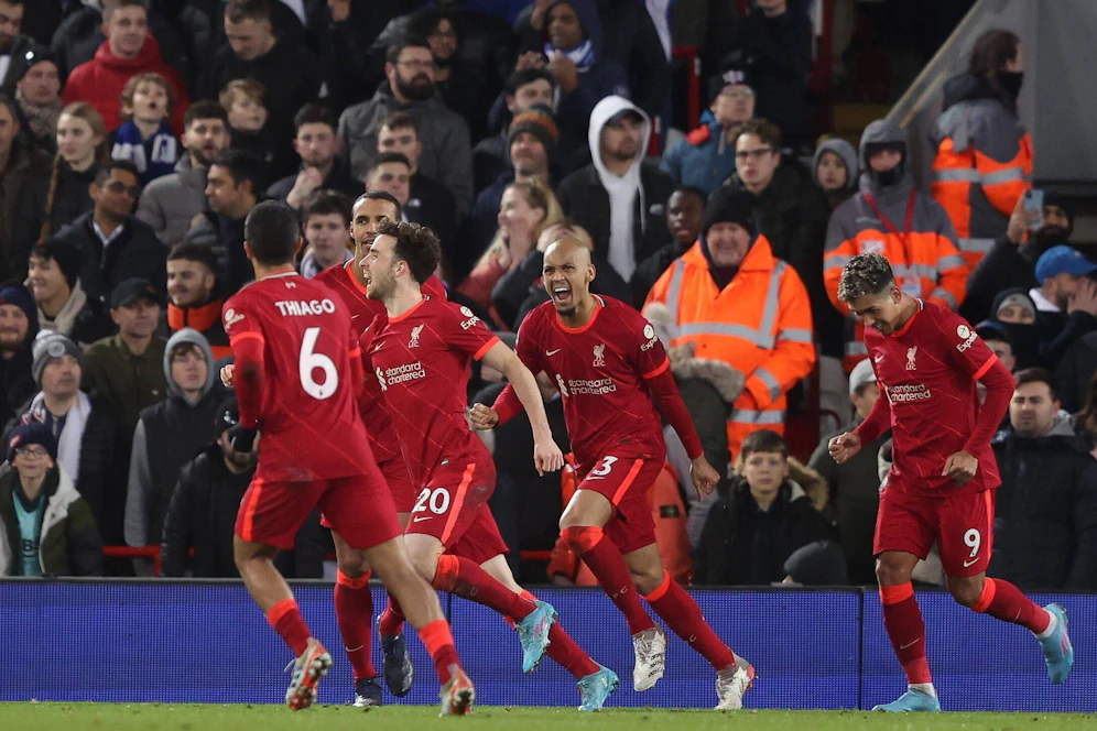 Liverpool jubelt über den Heimsieg gegen Leicester.