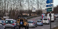 Trotz Verbots bewegt sich Truckerkonvoi auf Paris zu