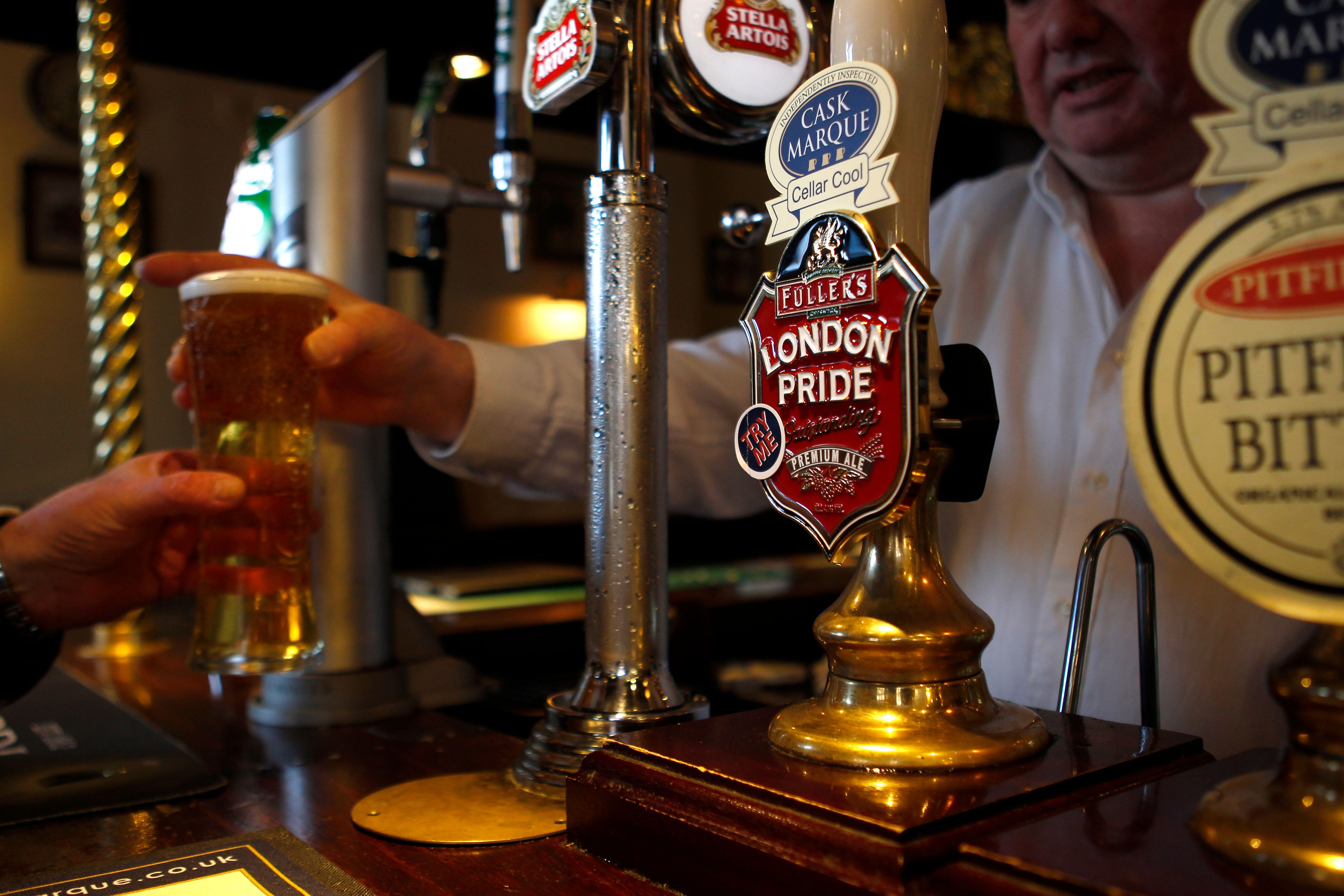 Bier gilt als das inoffizielle Lebenselixier der Briten. Doch jetzt sind die Absatzzahlen deutlich eingebrochen.