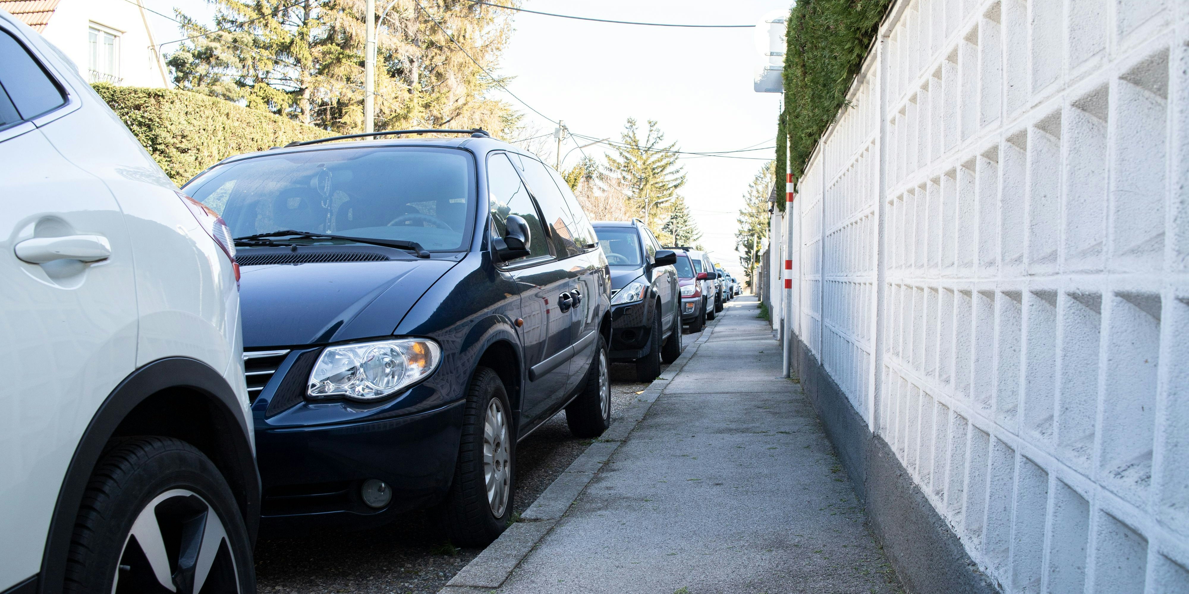 Nur in wenigen Gegenden Wien darf auch ab März noch ohne Parkpickerl geparkt werden.