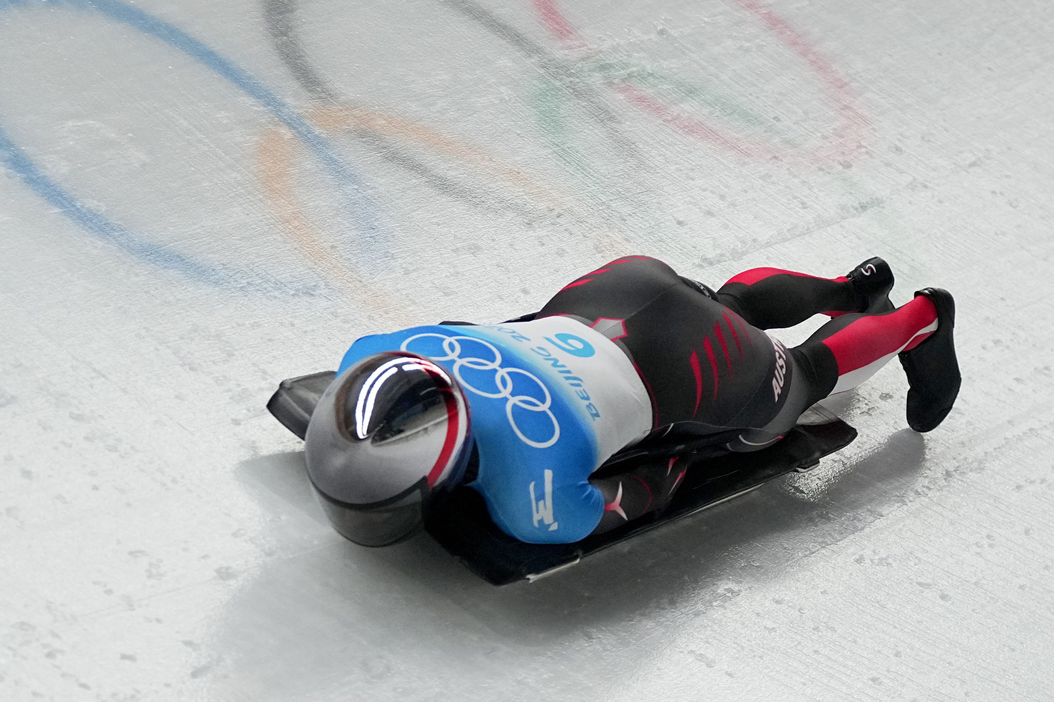 Janine Flock im Eiskanal von Yanqing. 