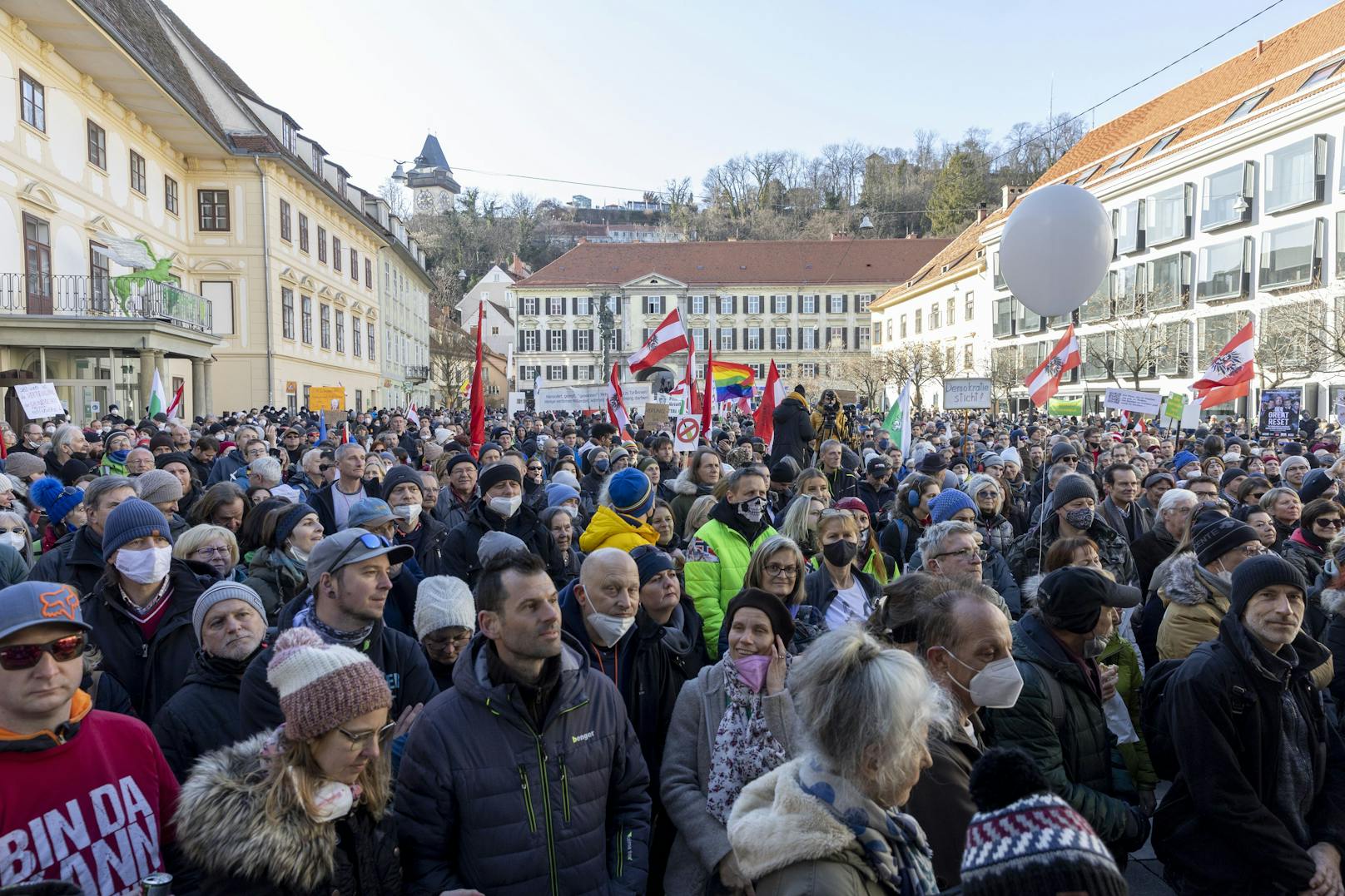 Die Polizei erstattete mehr als 120 Anzeigen.