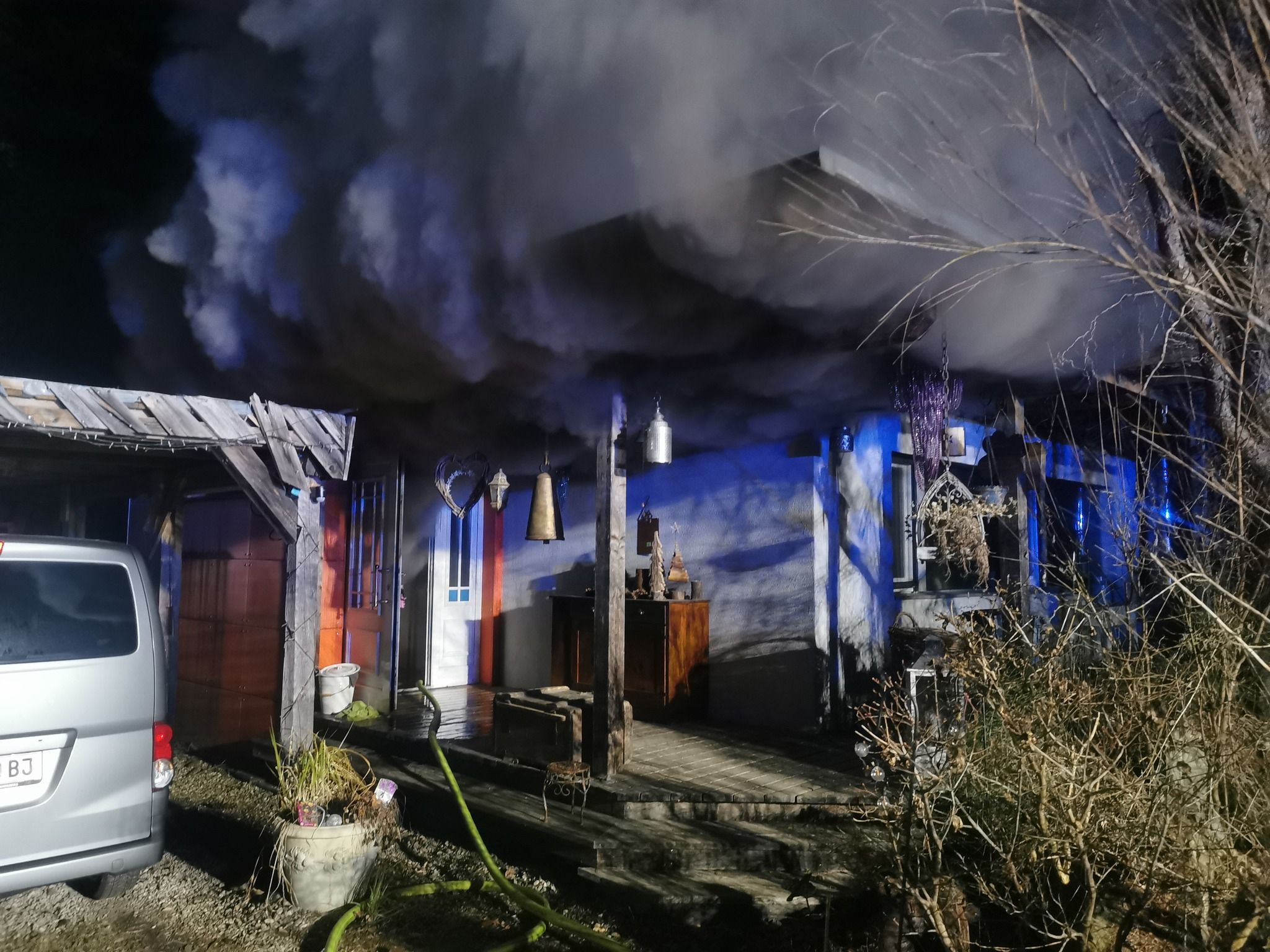 Der Brand brach nach einem Stromausfall aus.