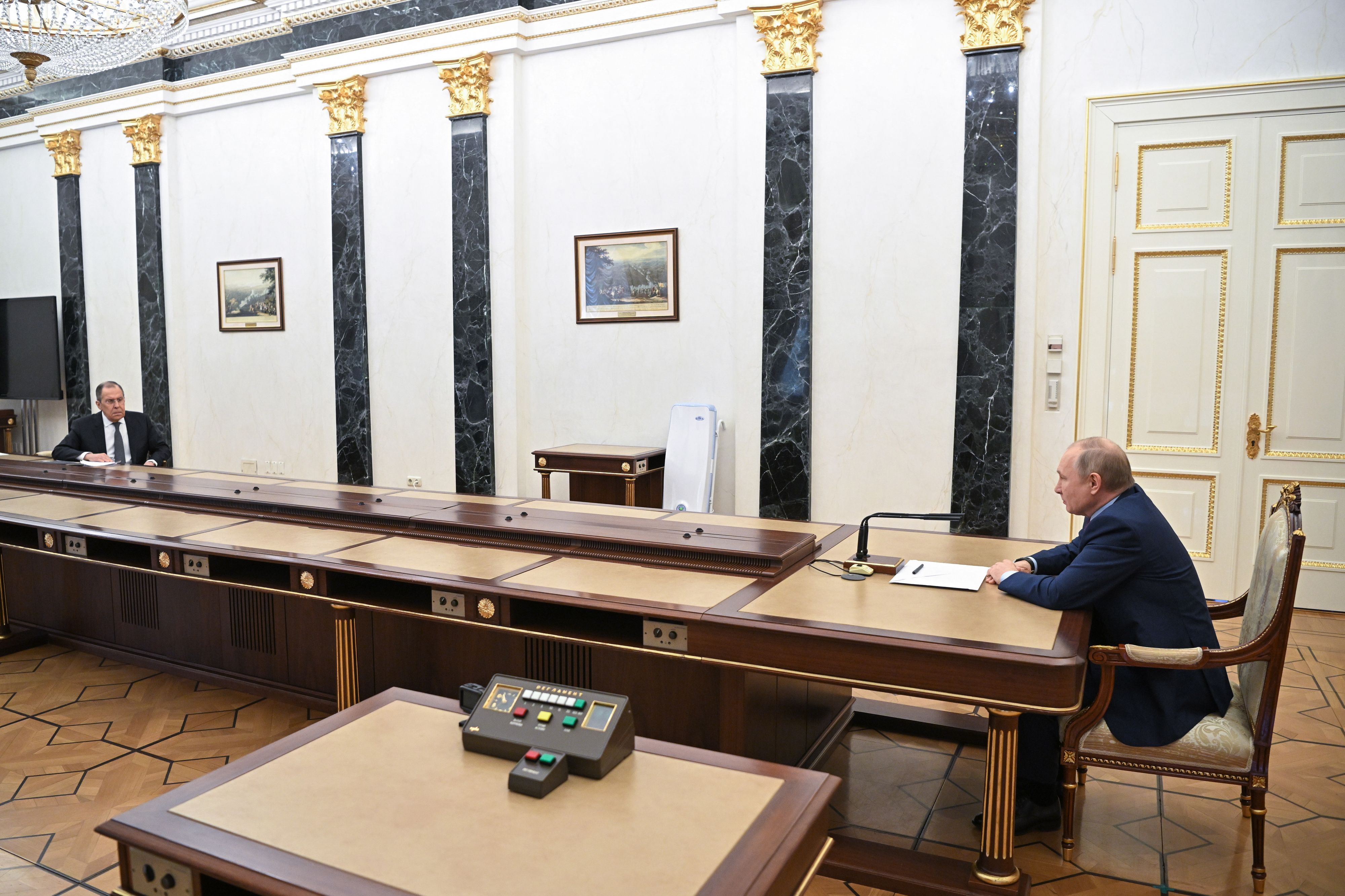 Wladimir Putin mit seinem Außenminister Sergei Lavrov 