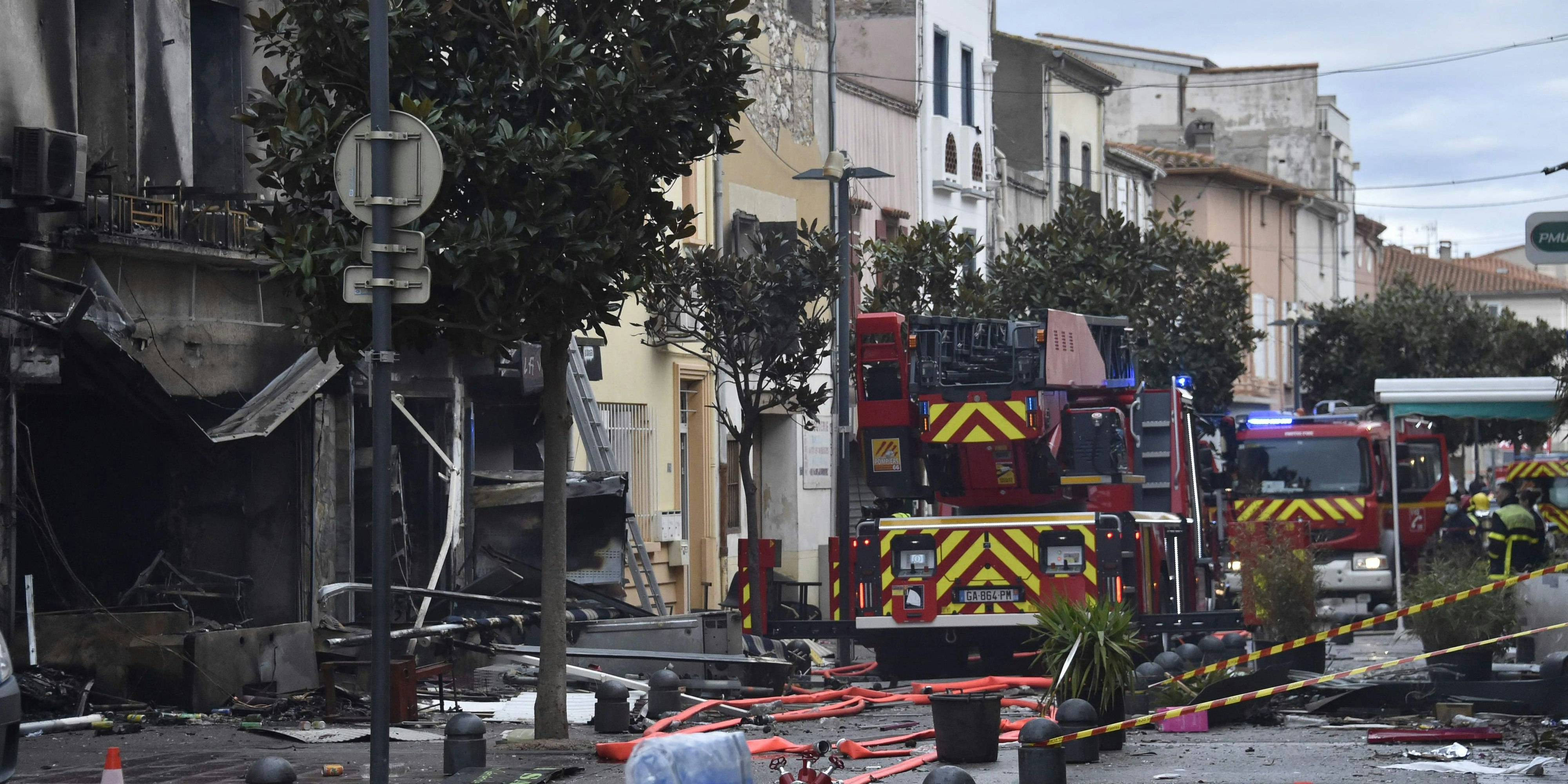 Mitten in der Nacht wurde die südfranzösische Hafenstadt Saint-Laurent-de-la-Salanque von einer massiven Explosion erschüttert.