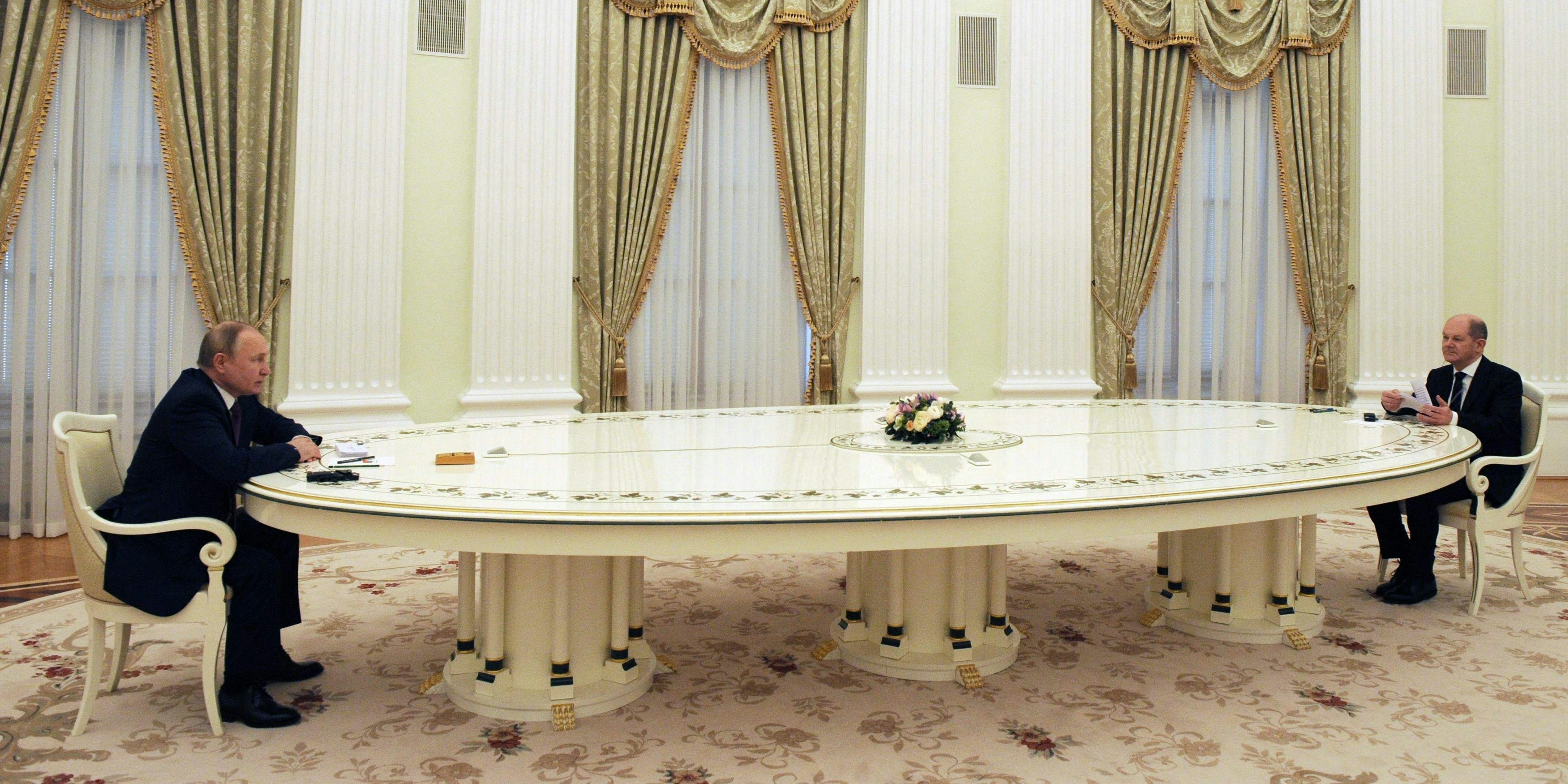 Auch Olaf Scholz musste zu Putin auf Distanz bleiben.