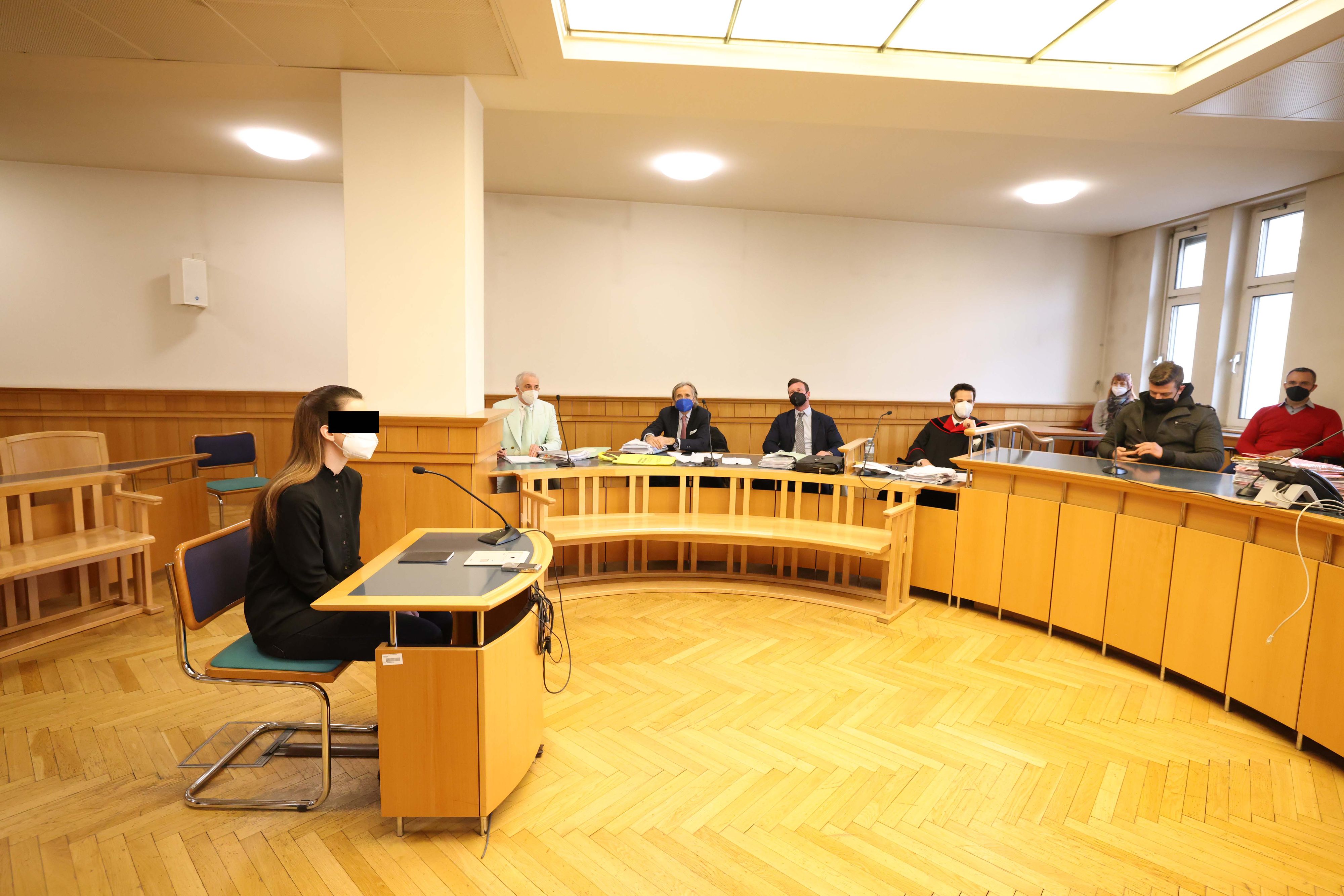 Die Angeklagte im Gerichtssaal