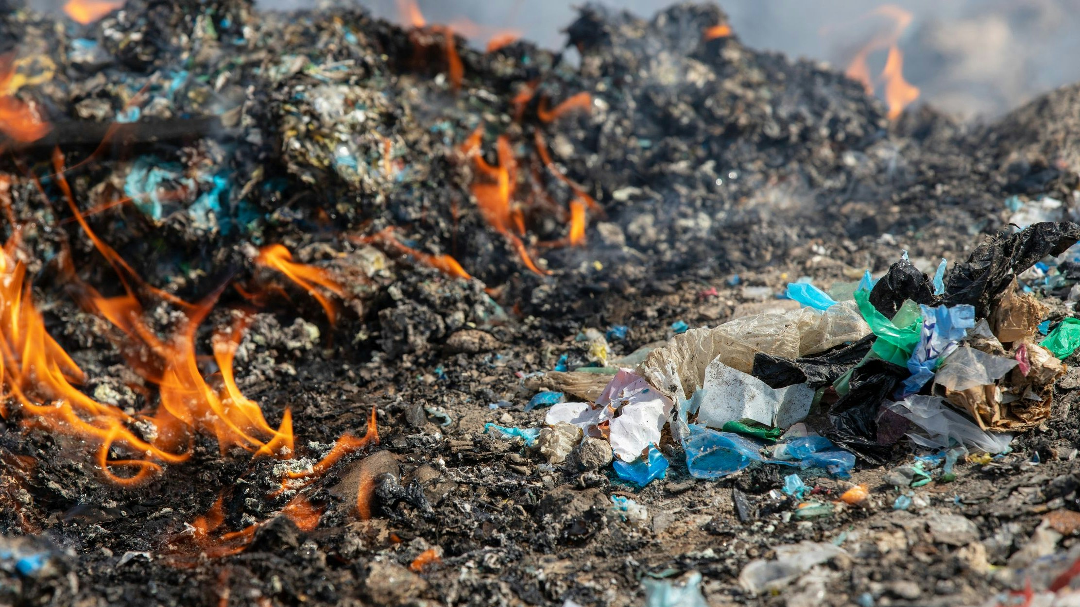 Investigation into plastic waste that is dumped and burned in Turkey. The team found plastic packaging from UK, German and global food and drinks brands and supermarkets.