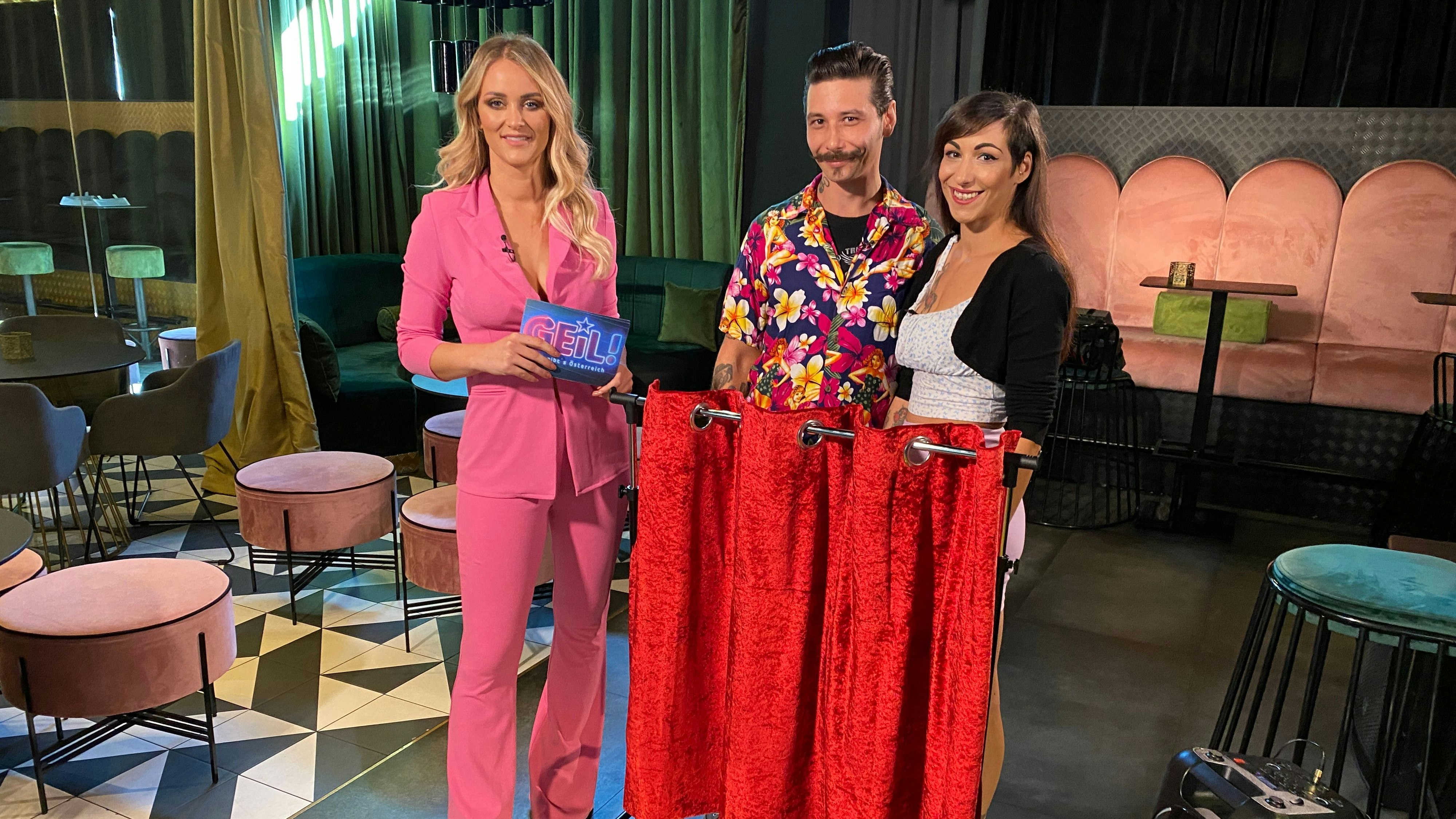 Mayerhofer mit Martin und Lolo (unten).