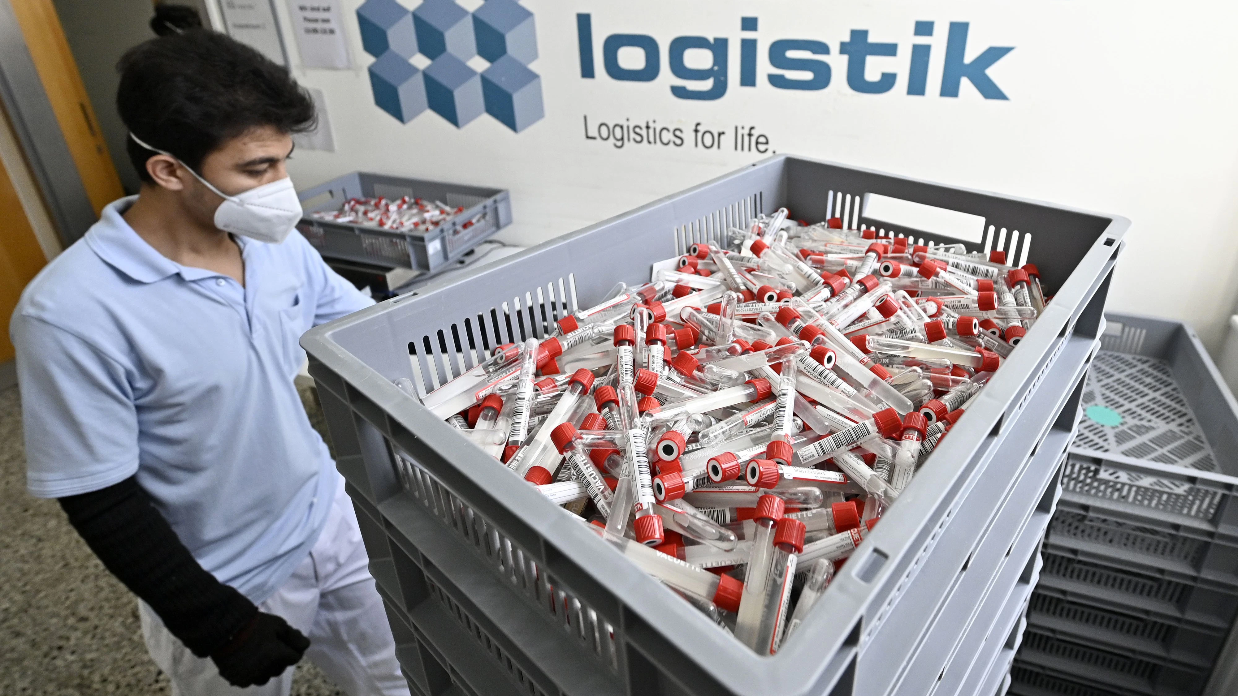 Der Laboranbieter Lifebrain am Standort in der Klinik Wien-Penzing wertet die PCR-Tests des "Alles gurgelt"-Programms aus. 