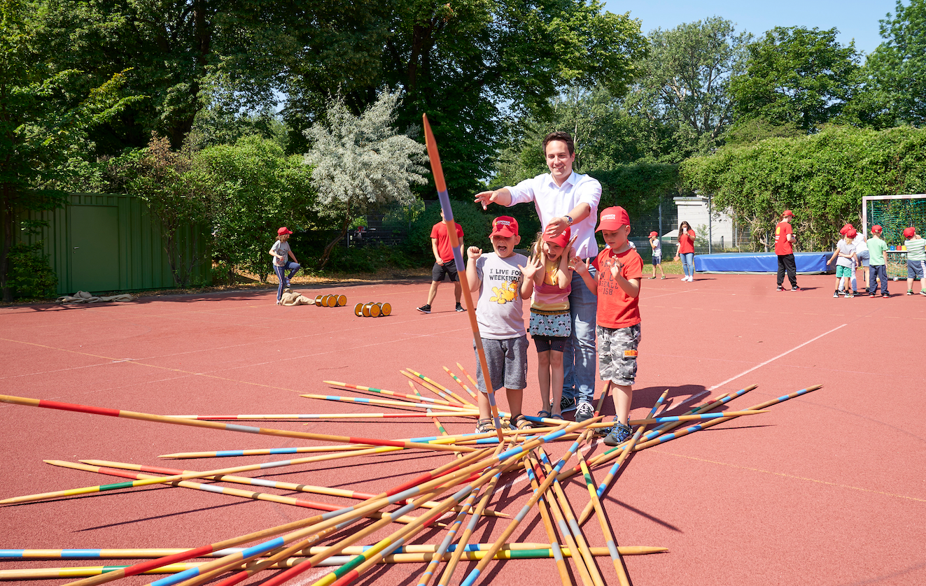 Bildungsstadtrat Christoph Wiederkehr will Kindern kostengünstige Betreuung in den Osterferien anbieten.