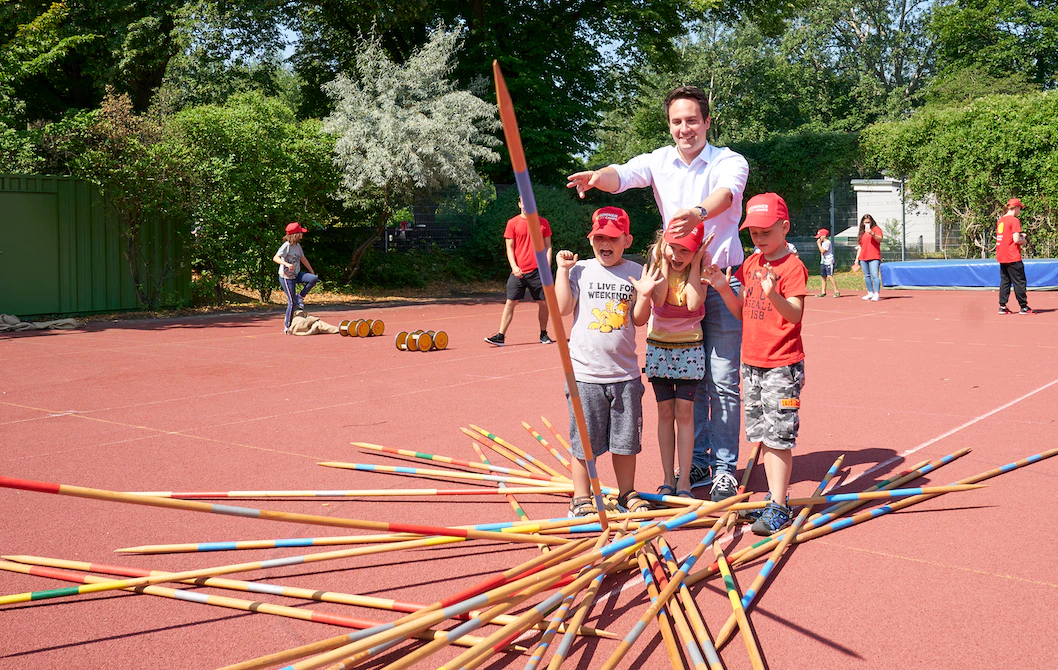 Bildungsstadtrat Christoph Wiederkehr will Kindern kostengünstige Betreuung in den Osterferien anbieten.