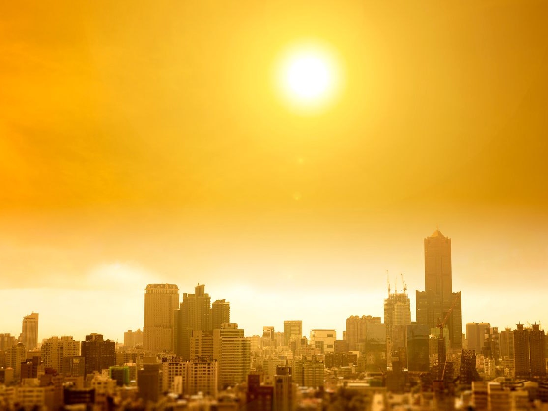 summer heat wave in the city