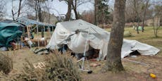 Sturm verbläst die Zelte der Stadtstraßen-Aktivisten