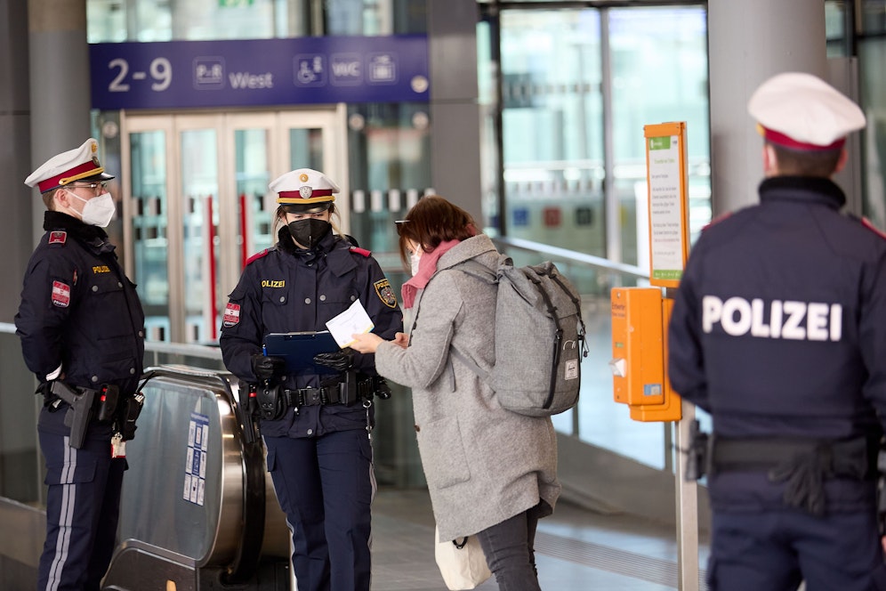 Polizeikontrolle im Lockdown: Eine 