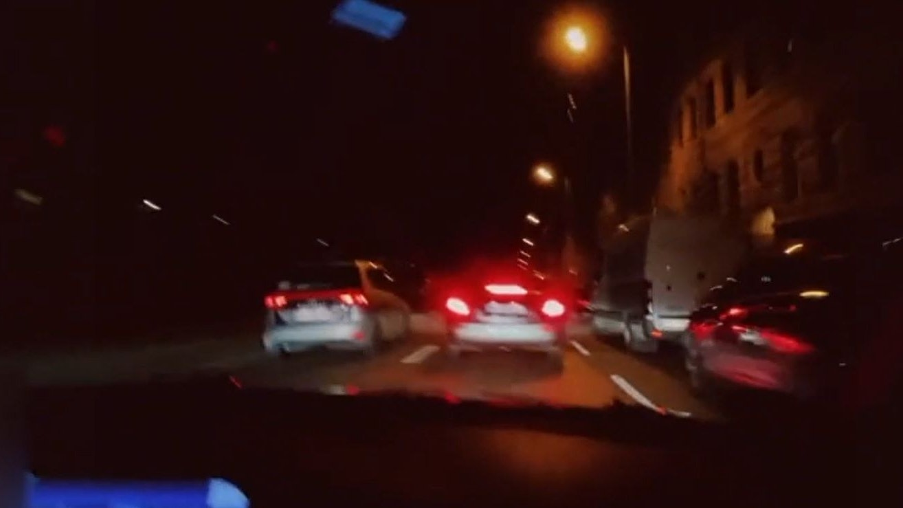 Heute.at - Hatzerl mit 120 km/h in Wien! Polizei kassiert BMW ein
