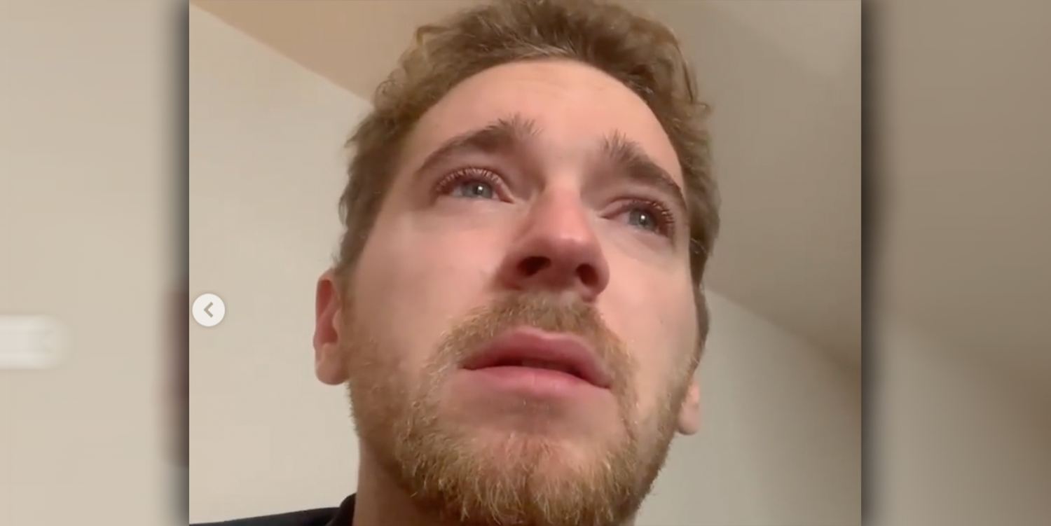 Nathan Trent zeigt sich völlig aufgelöst.