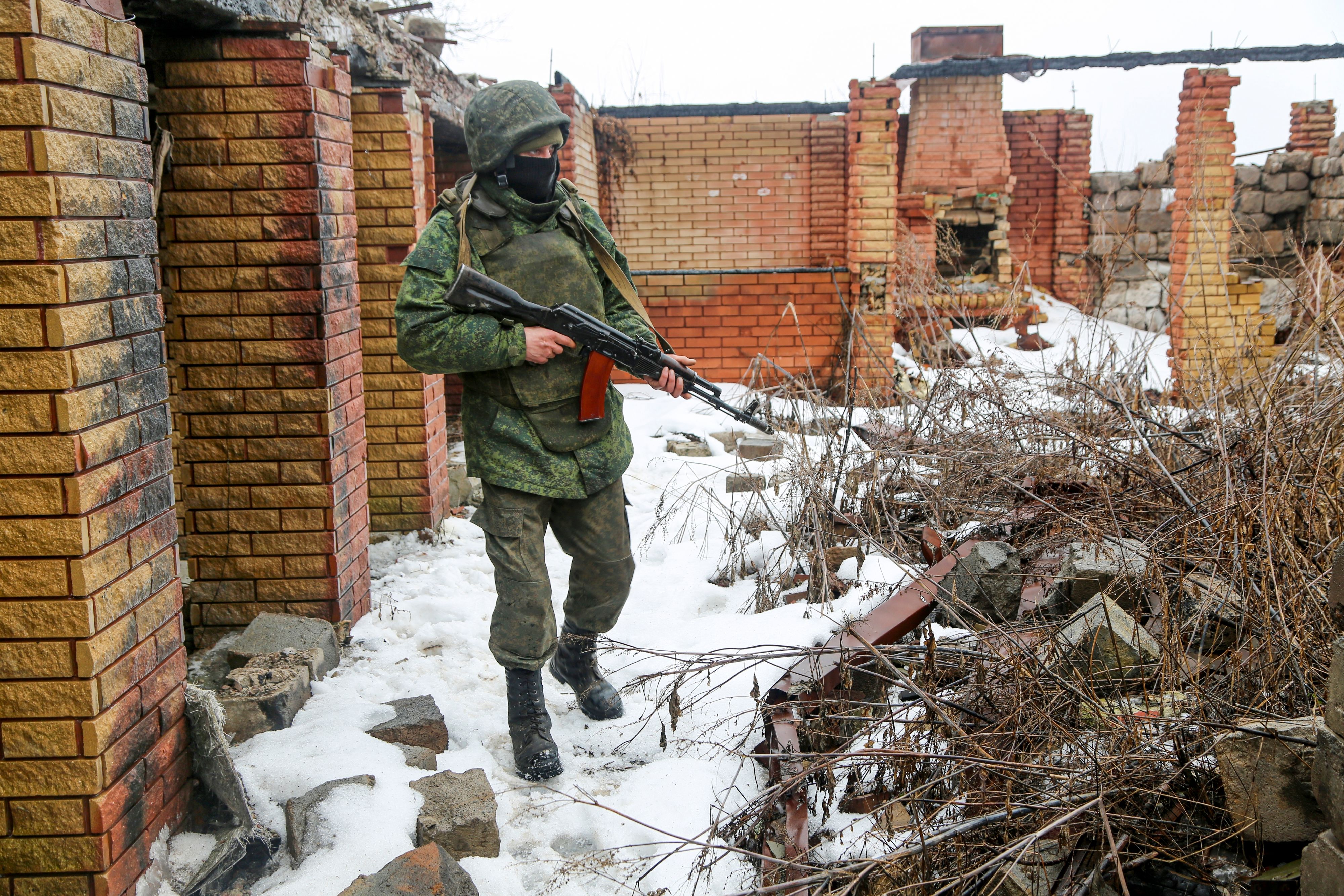 In der Region Luhansk seien 648 Verstöße gegen die Waffenruhe festgestellt worden, darunter 519 Explosionen