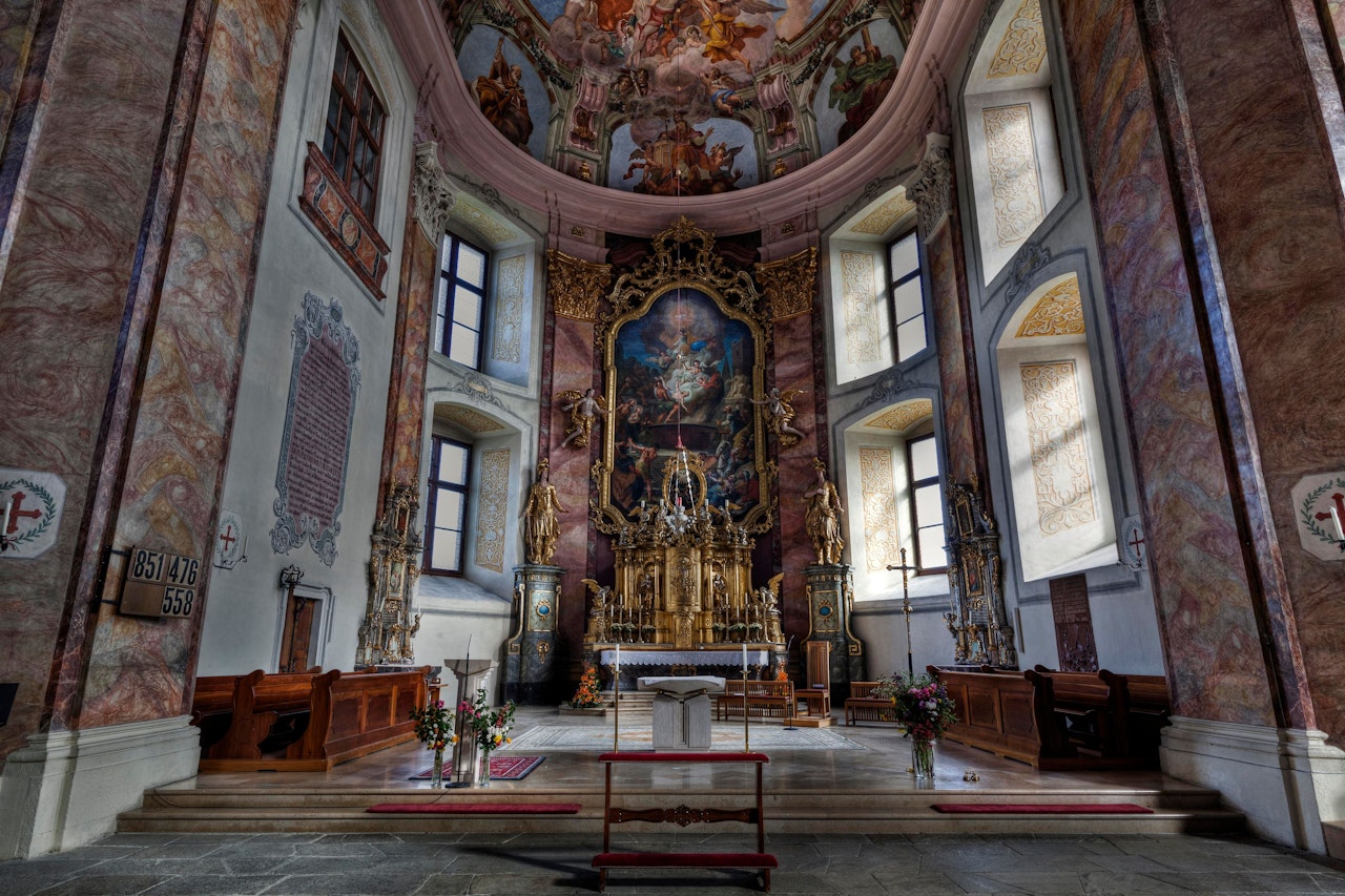 Heute.at - Rosenkranz als Waffe – Pfarrer sorgt für Wirbel