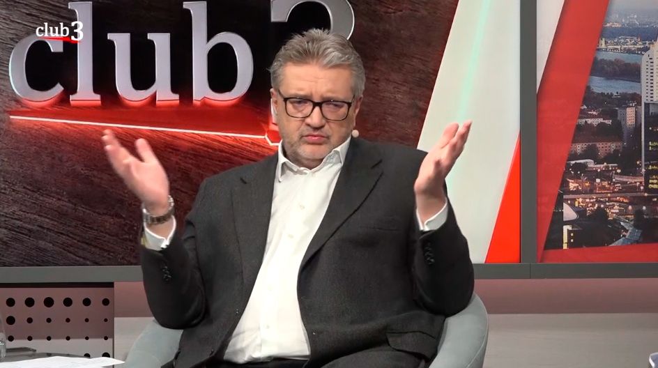 Bleibt die Impfpflicht bis 2024? Da kann Peter Hacker im "Club3" nur ratlos mit den Schultern zucken.