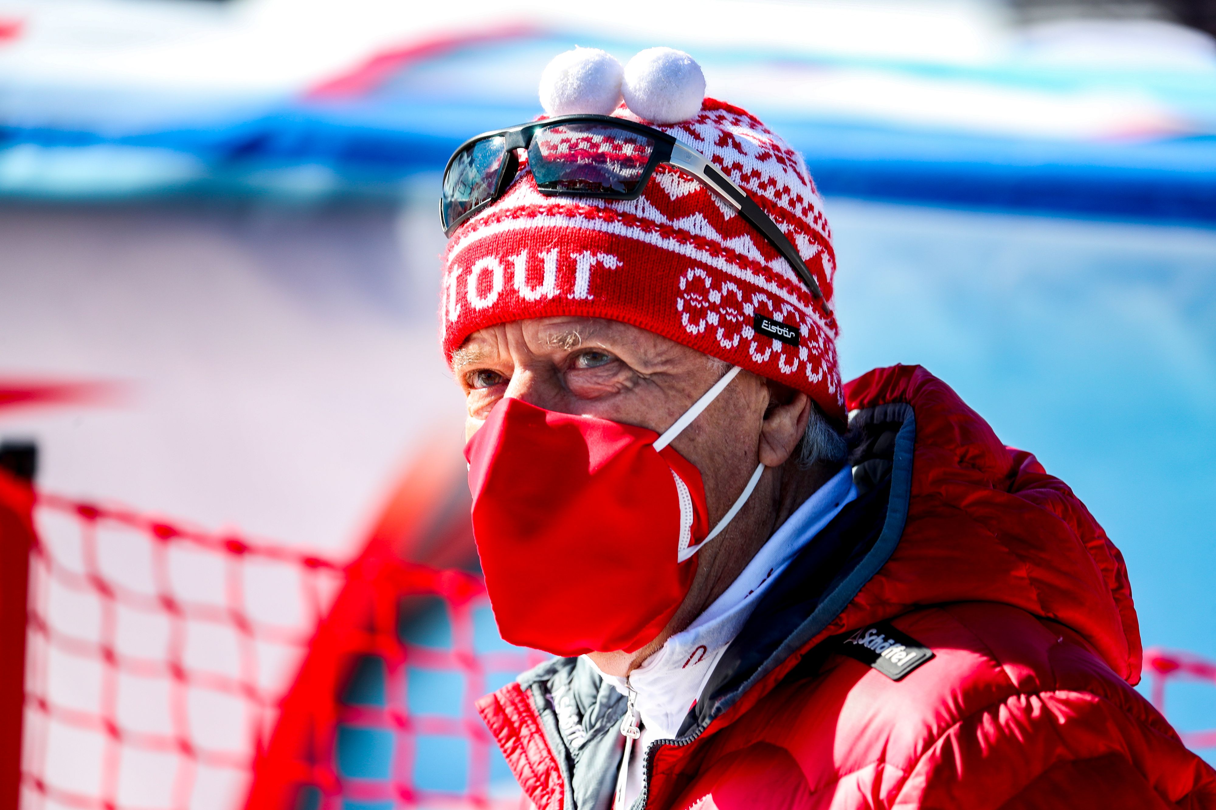 Peter Schröcksnadel mit FF2-Maske.