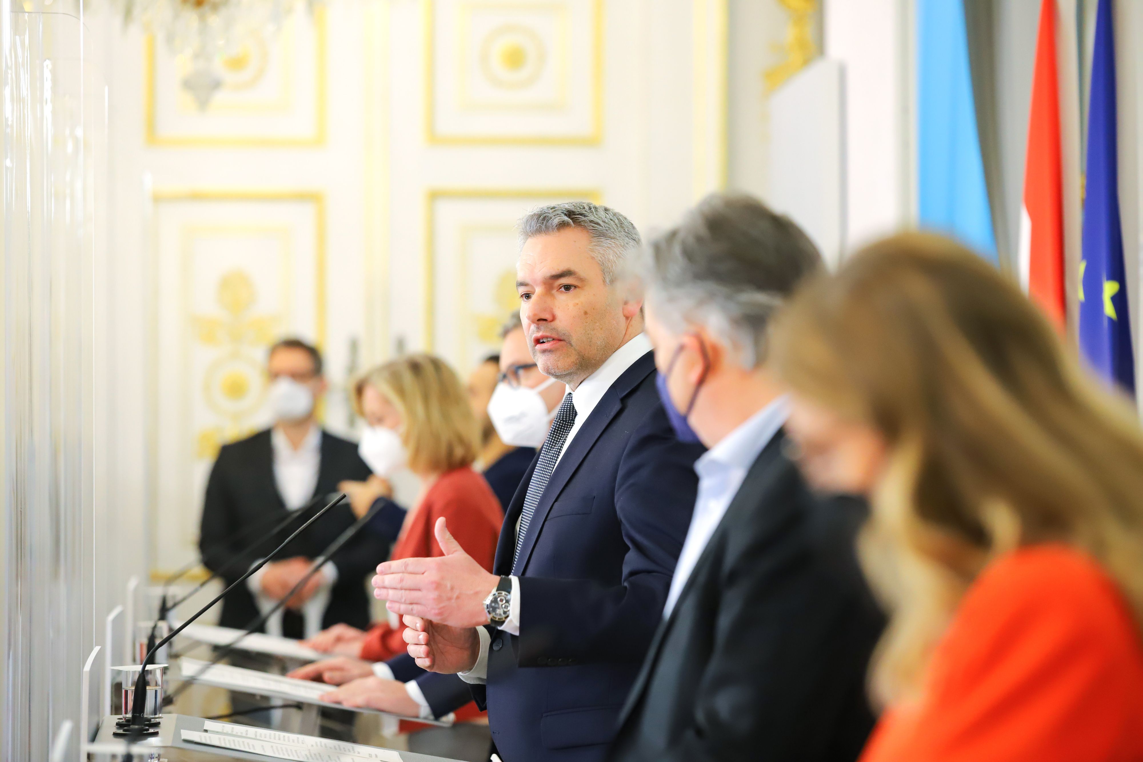 Die Bundesregierung macht sich mit ihrem Corona-Kurs aktuell wenig Freunde. (Symbolbild)