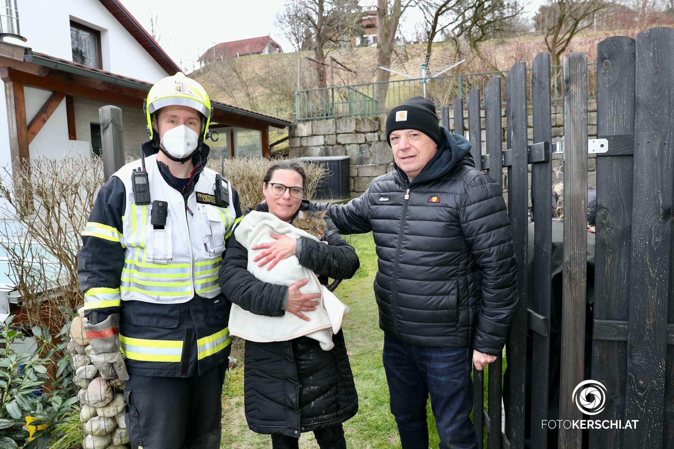 17 Mann rückten mit drei Fahrzeugen an.