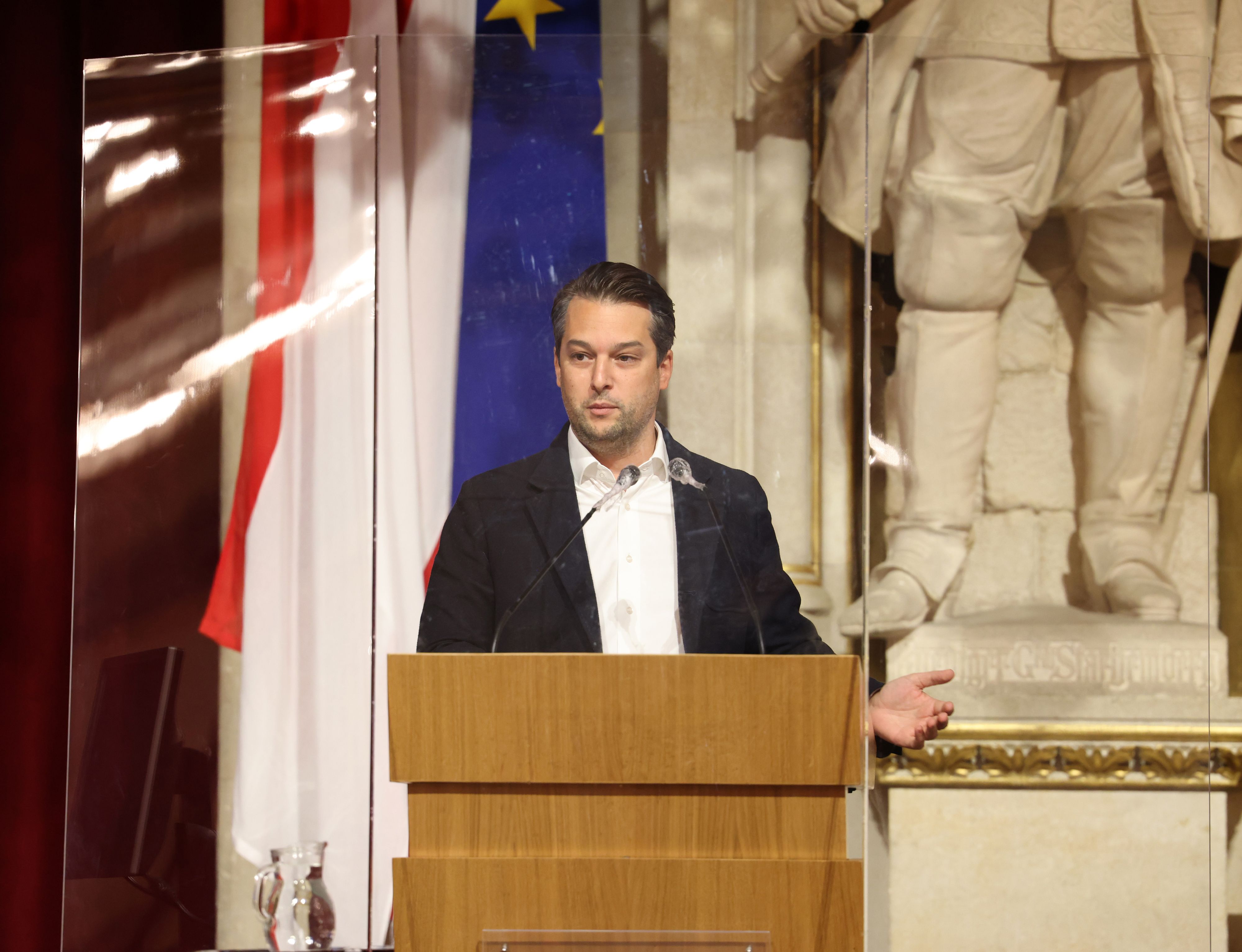 Dominik Nepp kritisiert das Vorgehen der SPÖ in der Causa Wien Energie.