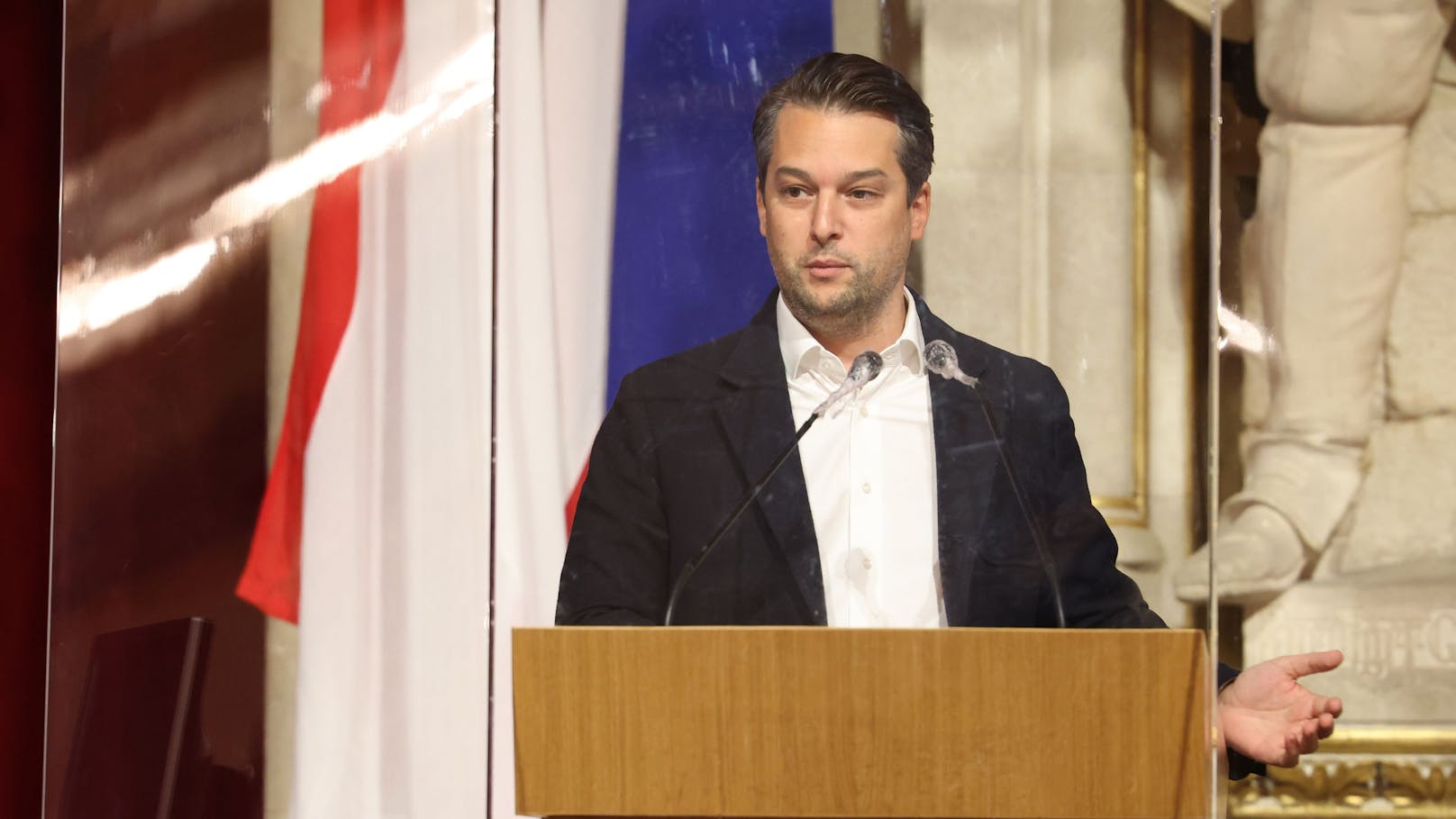 Dominik Nepp kritisiert das Vorgehen der SPÖ in der Causa Wien Energie.