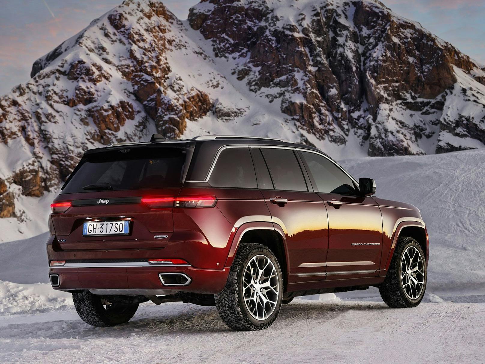 Sehr moderner Look für den neuen Jeep Grand Cherokee