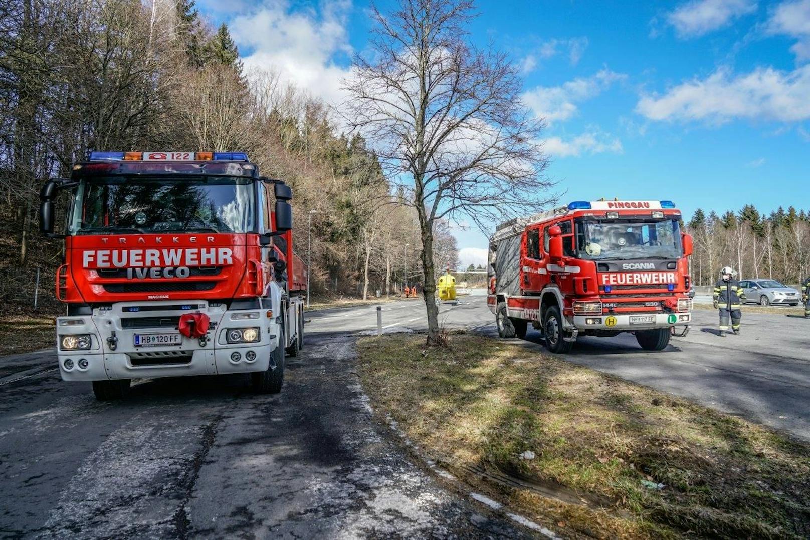 ...&nbsp;wurde der zweite Patient mit dem Notarzthubschrauber C16 ins Krankenhaus geflogen.