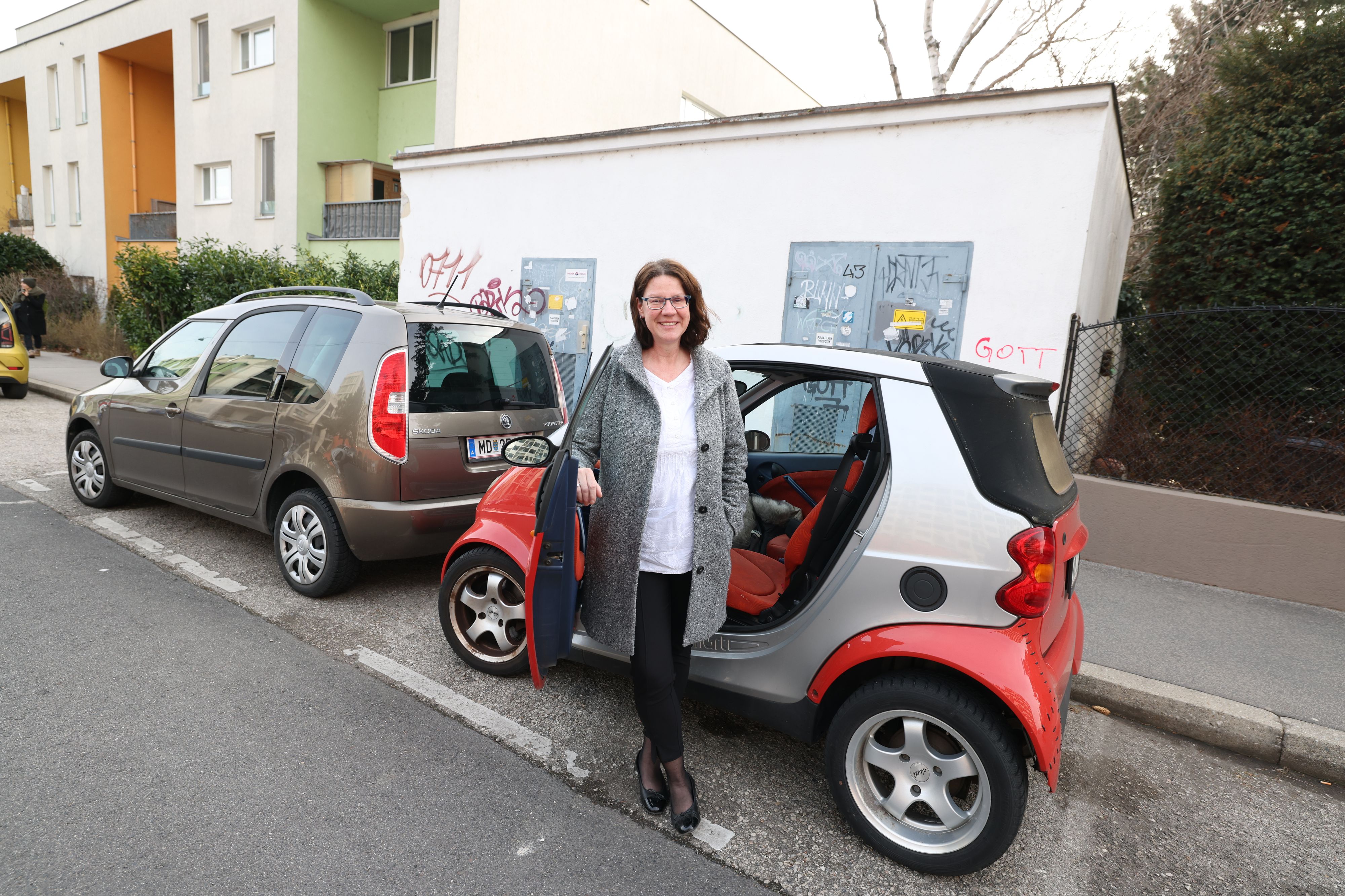 Am Donnerstag parkte Michaela H. noch gratis bei der U6-Station Erlaaer Straße. Ab 1. März ist hier Kurzparkzone.