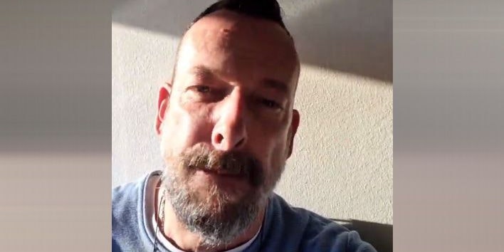 Ö3-Star Robert Kratky ist den Tränen nahe.