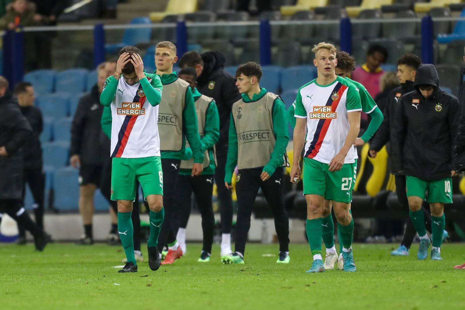 Großer Frust bei Rapid nach dem Conference-League-Aus. 